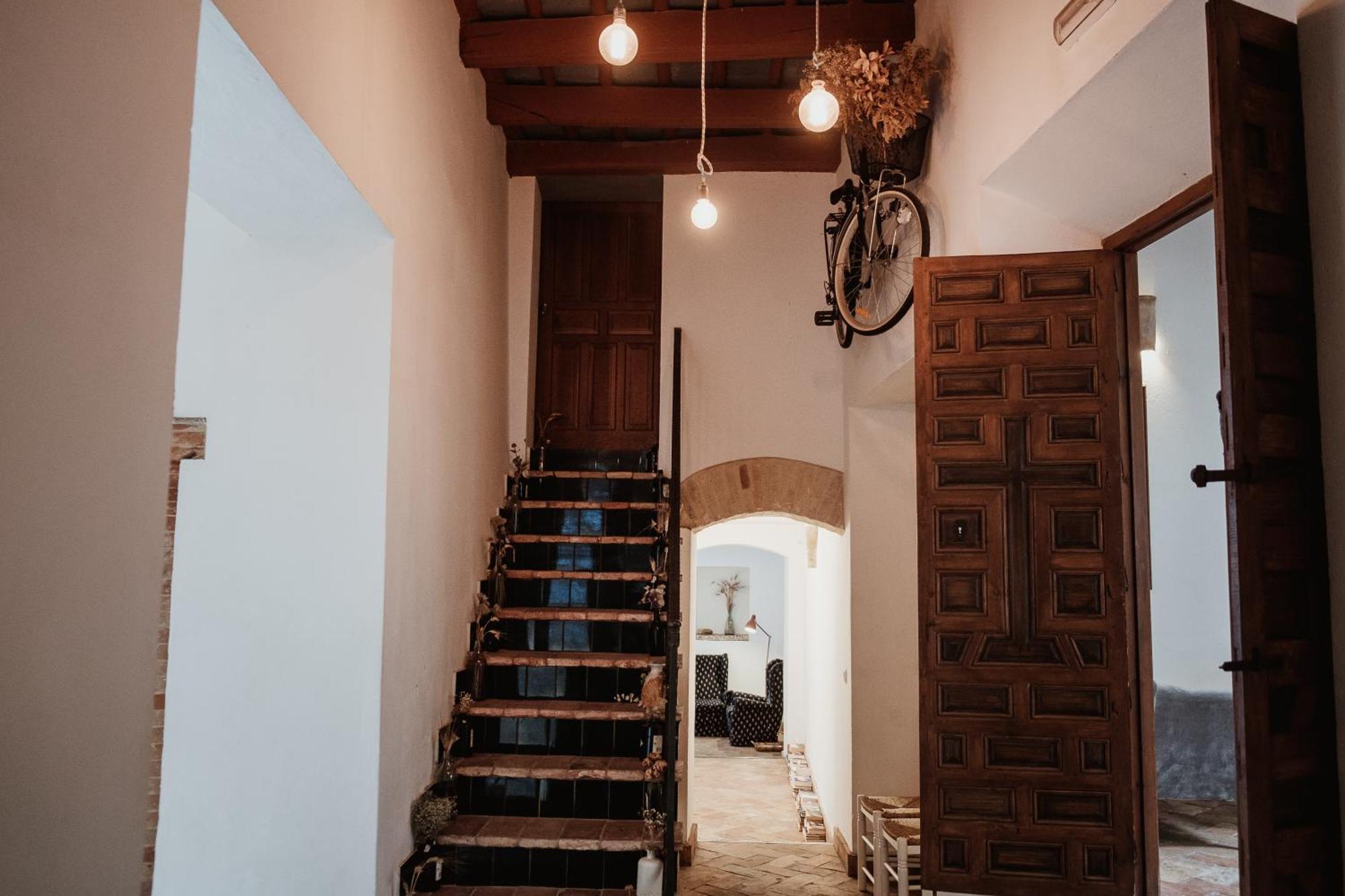 Hostal Cafe Frenteabastos Carmona  Ngoại thất bức ảnh