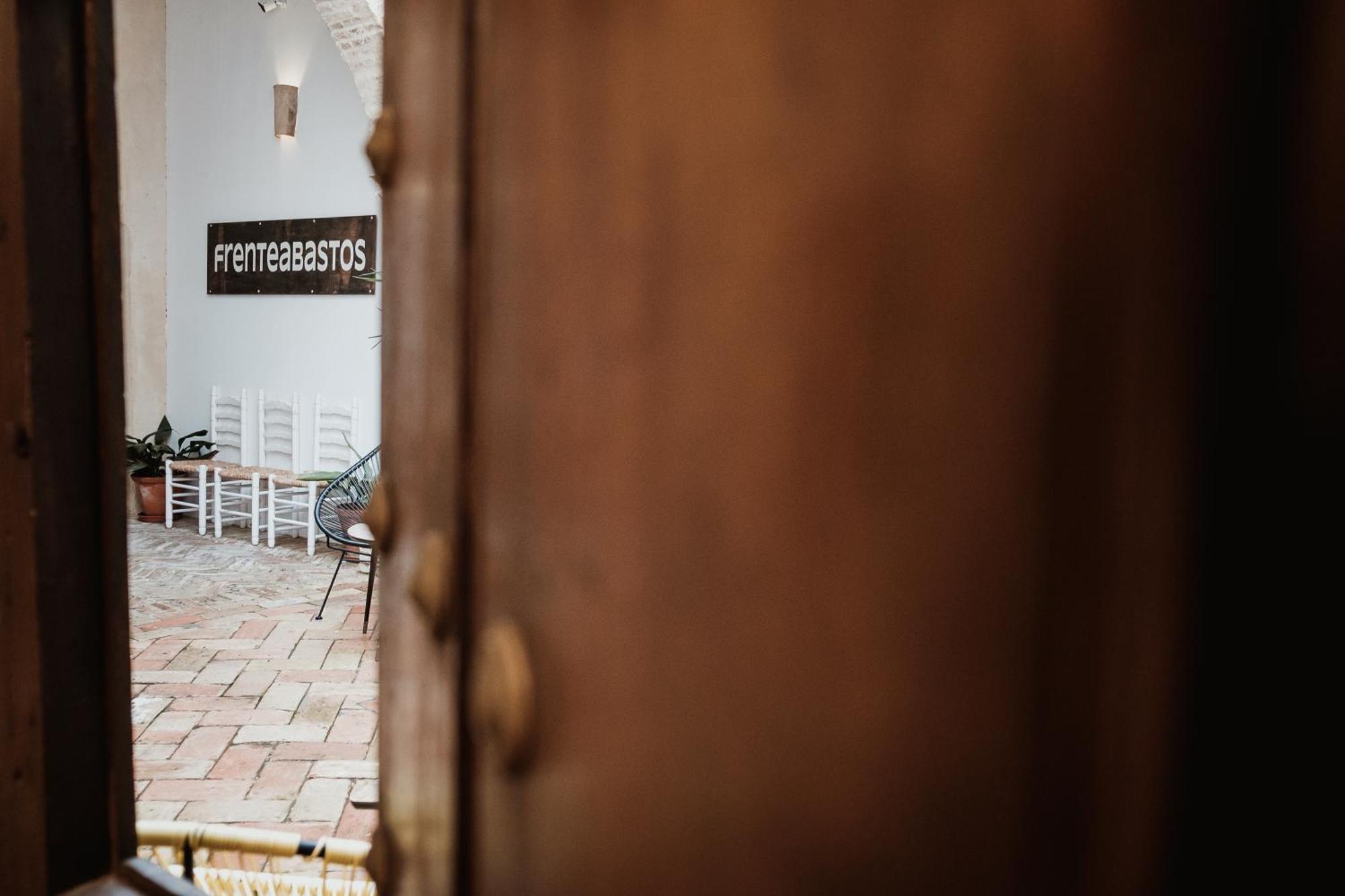 Hostal Cafe Frenteabastos Carmona  Ngoại thất bức ảnh
