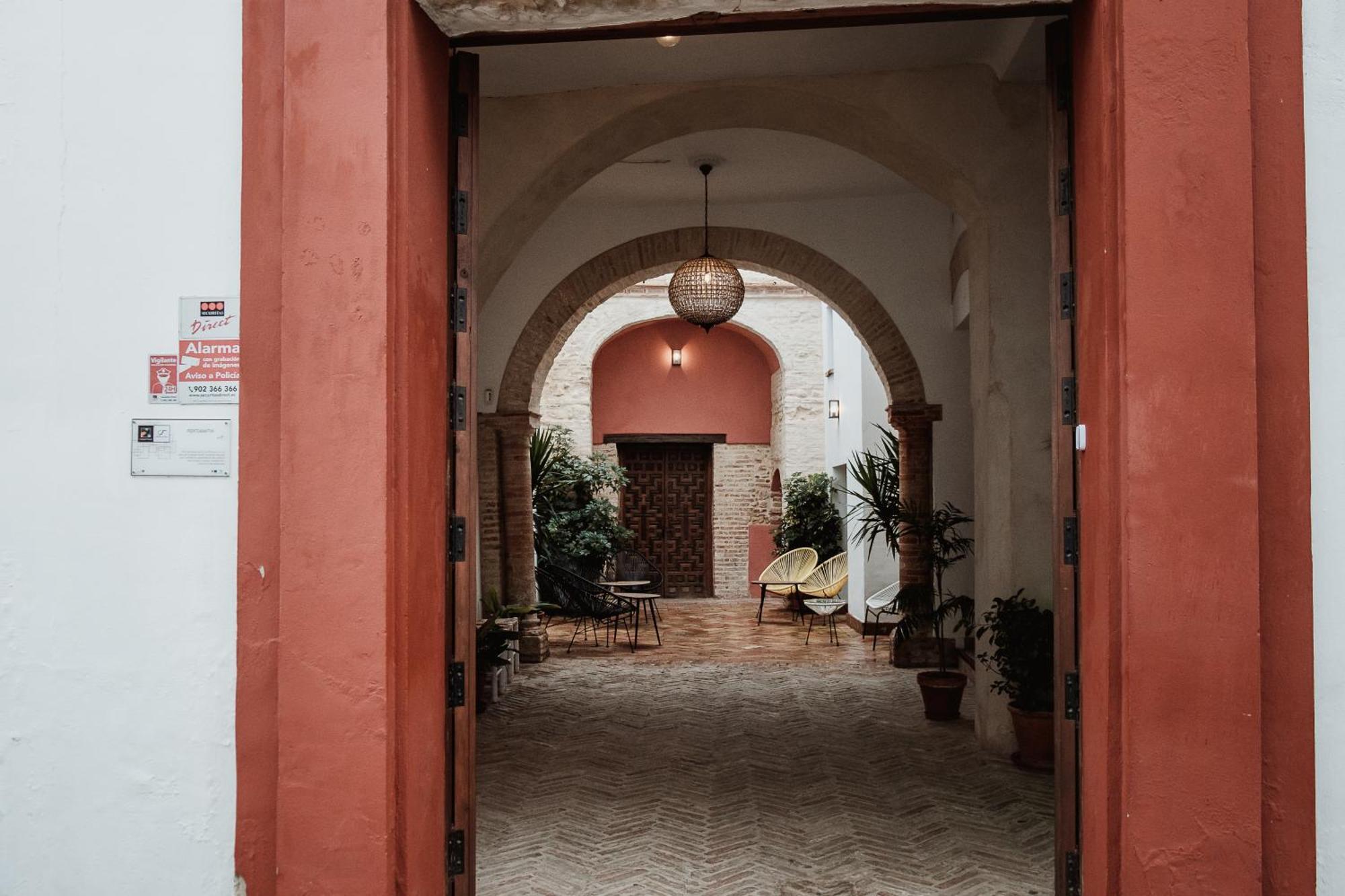 Hostal Cafe Frenteabastos Carmona  Ngoại thất bức ảnh