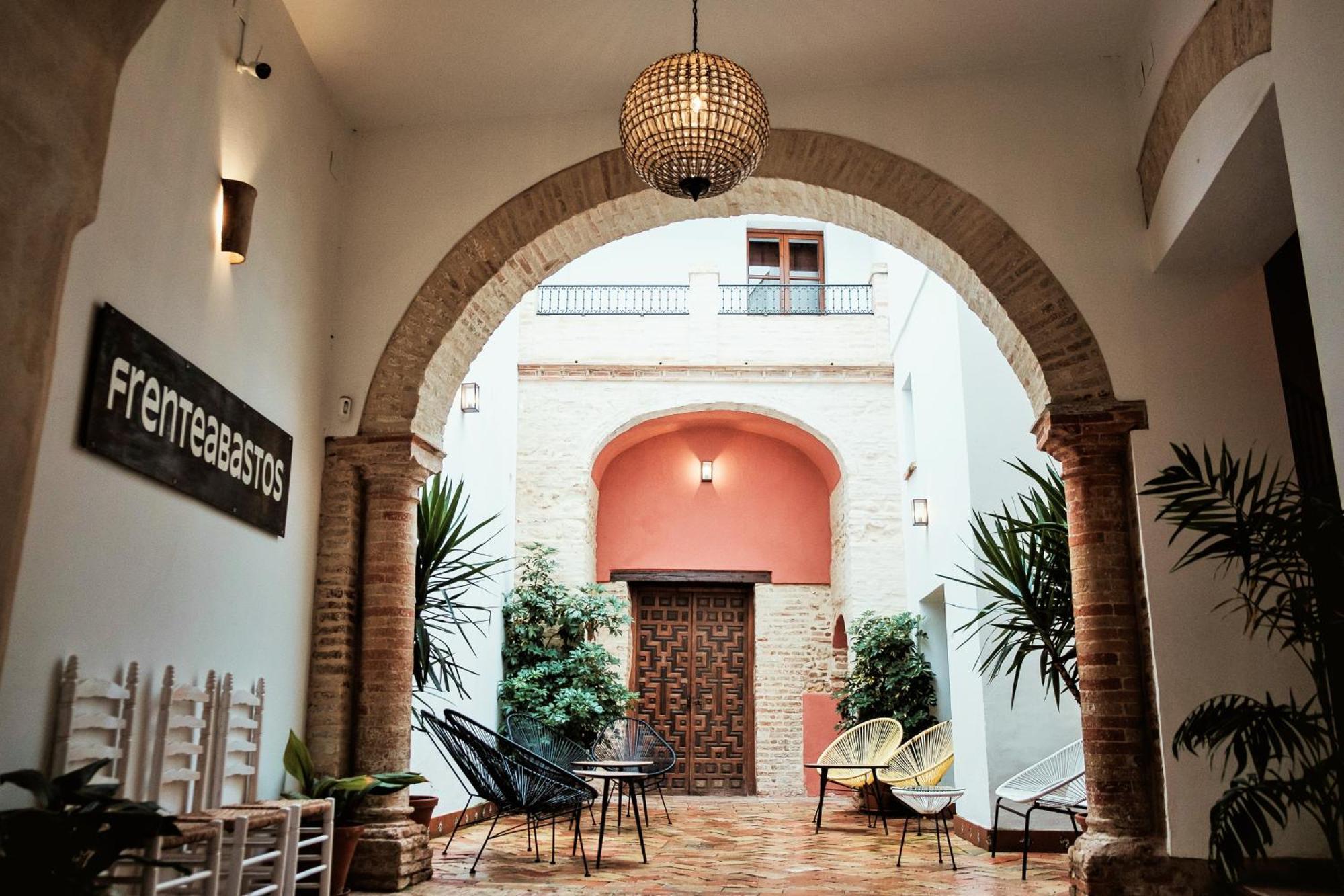 Hostal Cafe Frenteabastos Carmona  Ngoại thất bức ảnh