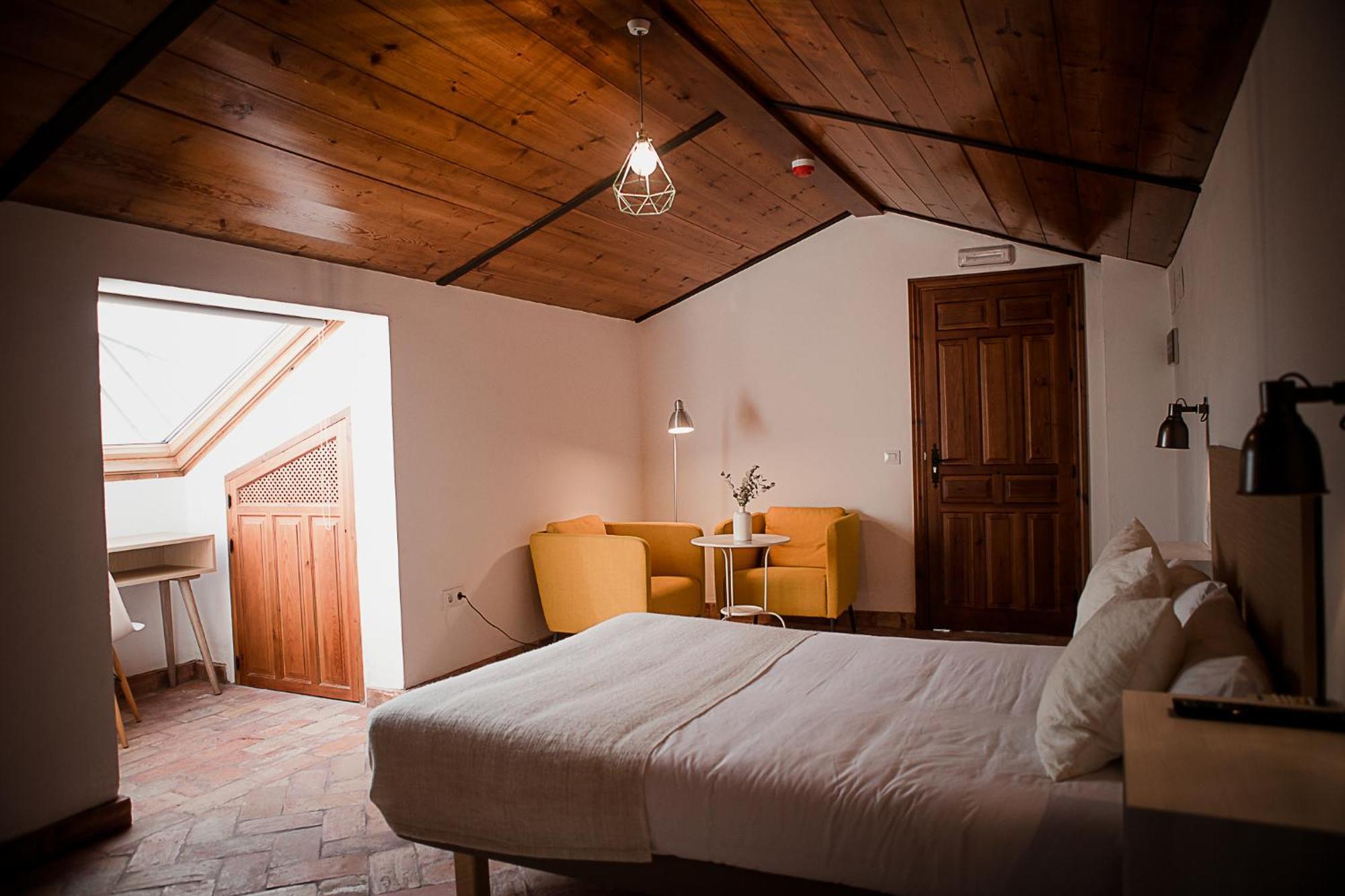 Hostal Cafe Frenteabastos Carmona  Ngoại thất bức ảnh