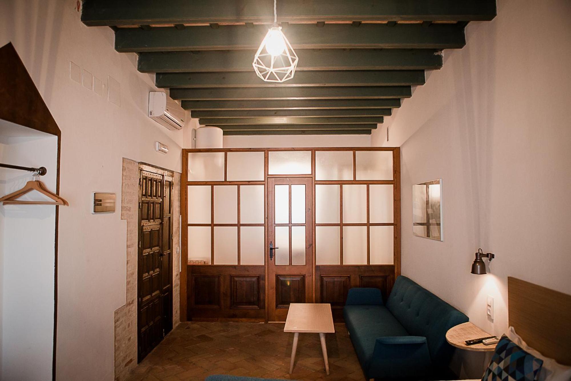Hostal Cafe Frenteabastos Carmona  Ngoại thất bức ảnh