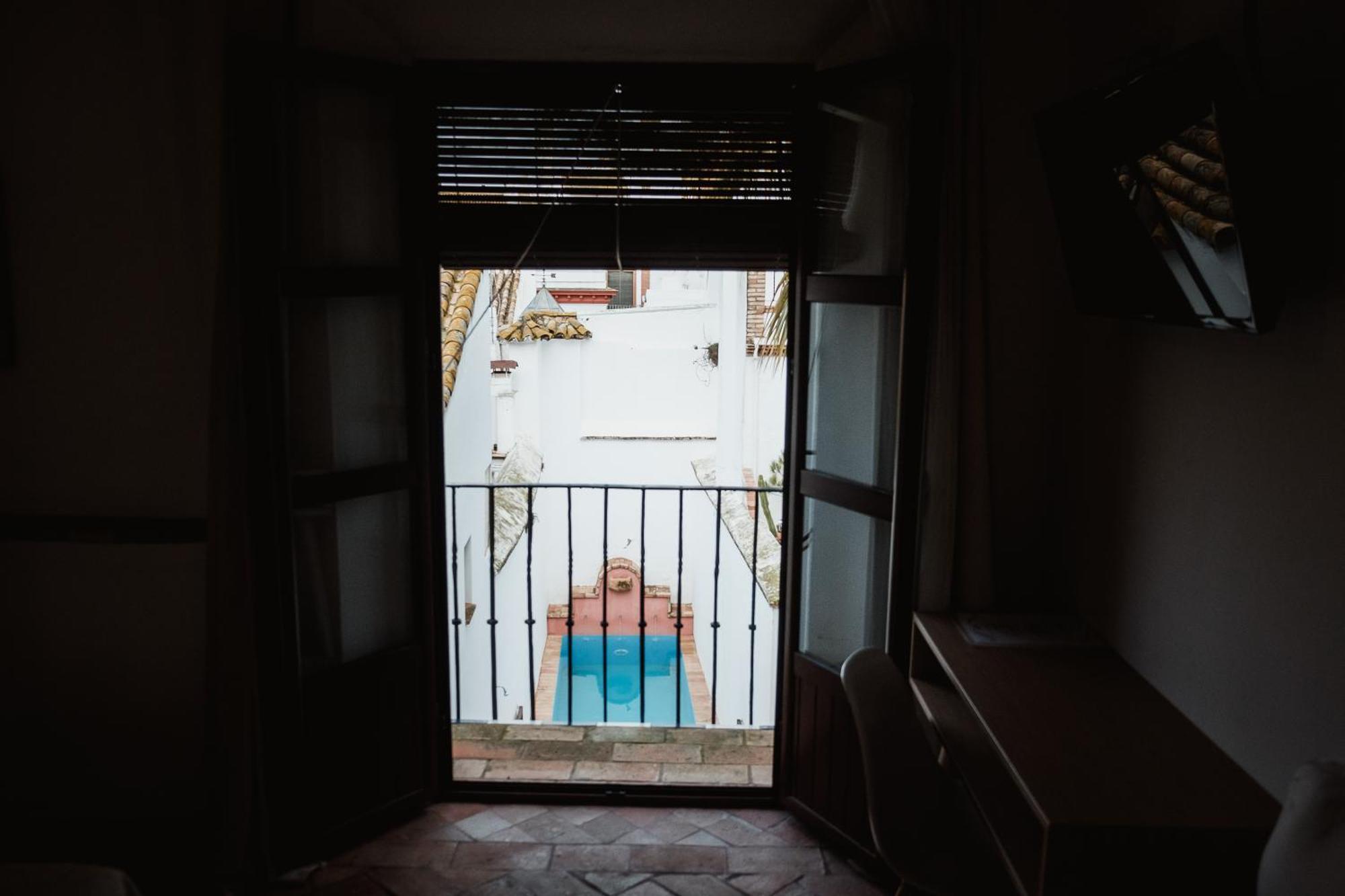 Hostal Cafe Frenteabastos Carmona  Ngoại thất bức ảnh